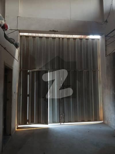 A 400 Square Yards Warehouse In Karachi Is On The Market For rent