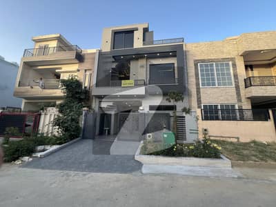 5 Marla Beautiful House For Sale In Faisal margala City