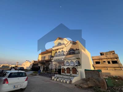 7 Marla Corner Plot For Sale In G-14/4