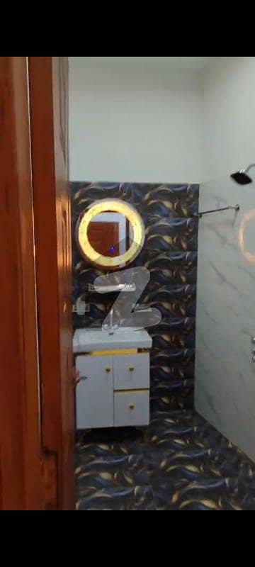 0332690294whtp 5 marla corner brend new house gulshan abad sec 1 demand 145 lac