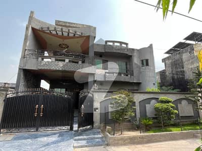 Beautifull Loction 15 Marla House Join Faimly Good Opotunity