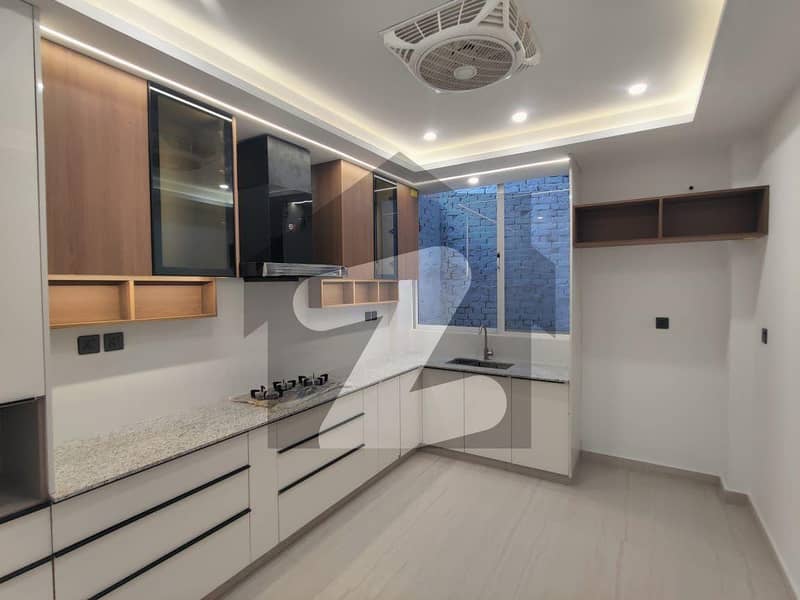 Modern House in the heart of Lahore Modern House in the heart of Lahore