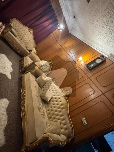 One kanal Beautiful House for rent ( solar system available)