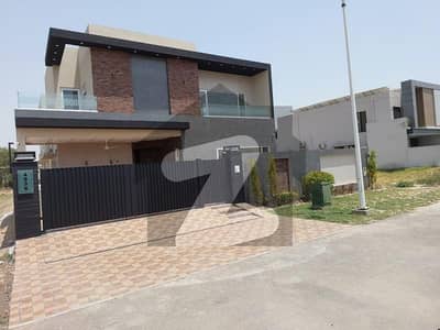 1 KANAL ELEGANT AND FULLY MAINTAINED SUPER HOT LOCATED BUNGALOW WITH BASEMENT IS AVAILABLE IN THE BEST BLOCK OF DHA LAHORE.