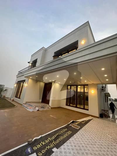 1 KANAL ELEGANT AND FULLY MAINTAINED SUPER HOT LOCATED BUNGALOW WITH SERVANT QUARTERS IS AVAILABLE IN THE BEST BLOCK OF DHA LAHORE.