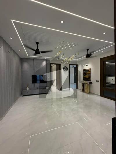 7 Marla House Available For Rent