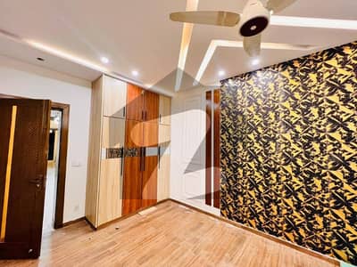 10 Marla Beautiful House in Bahria Town Phase 7.
