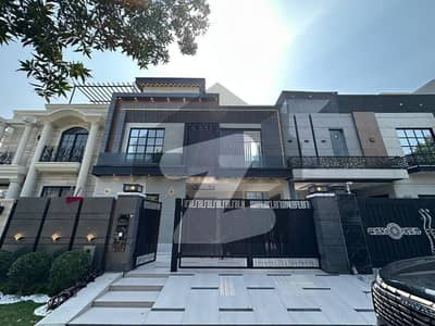 لیک سٹی رائیونڈ روڈ,لاہور میں 6 کمروں کا 10 مرلہ مکان 5.75 کروڑ میں برائے فروخت۔ لیک سٹی رائیونڈ روڈ,لاہور میں 6 کمروں کا 10 مرلہ مکان 5.75 کروڑ میں برائے فروخت۔