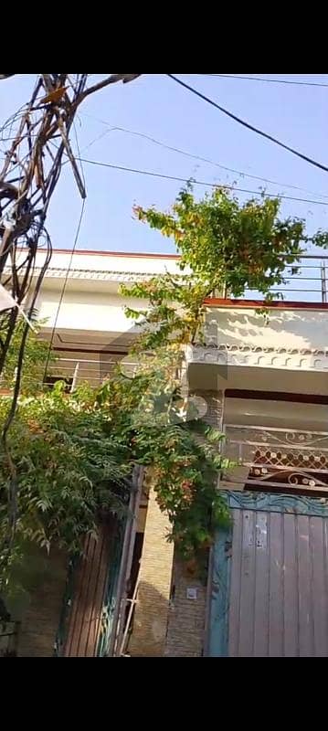 ملت چوک فیصل آباد میں 5 کمروں کا 10 مرلہ مکان 90.0 ہزار میں کرایہ پر دستیاب ہے۔