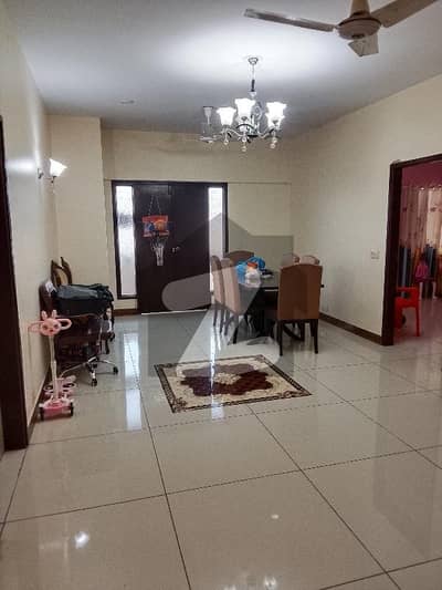 Bahadurabad Near Sharfabad Round About Spacious 2 Bedrooms Appartment On Rent