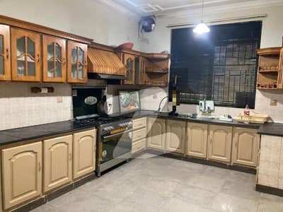G8/2 House Available For Sale G8/2 House Available For Sale