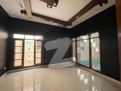 1000 Yard Bungalow Available For Rent