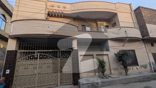 رچنا ٹاؤن فیصل آباد میں 5 کمروں کا 7 مرلہ مکان 1.9 کروڑ میں برائے فروخت۔