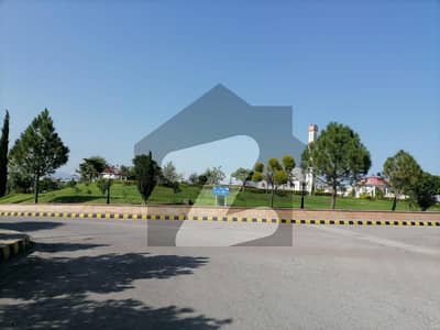 نیول اینکریج اسلام آباد میں 14 مرلہ رہائشی پلاٹ 2.1 کروڑ میں برائے فروخت۔