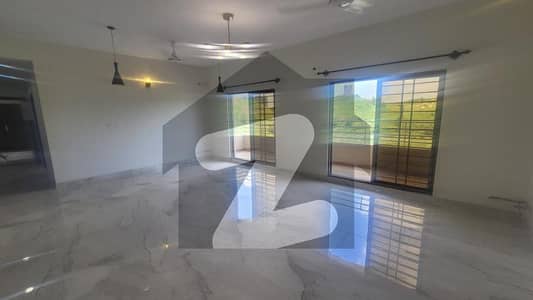 Luxurious 3-Bedroom Flat In Tower 4, DHA 5 For Sale Luxurious 3-Bedroom Flat In Tower 4, DHA 5 For Sale