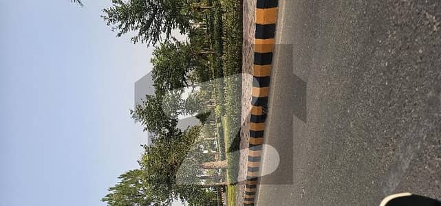 Get An Attractive Residential Plot In Islamabad Under Rs. 10600000