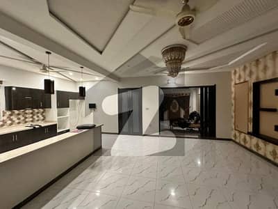 Dc Colony 10 Marla House For Rent