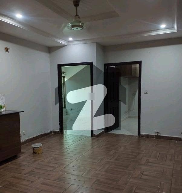 In E-11 1400 Square Feet Flat For Sale In E-11 1400 Square Feet Flat For Sale