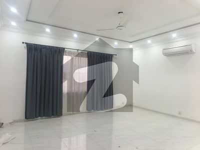 1 kanal upper portion For Rent banigala