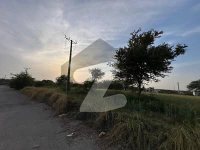 5 Marla Plot Available for Sale in I-14