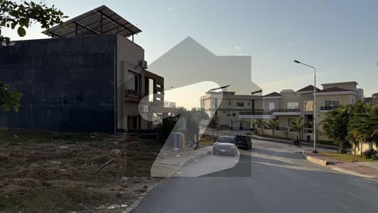 IDEAL LOCATION PLOT SECTOR P