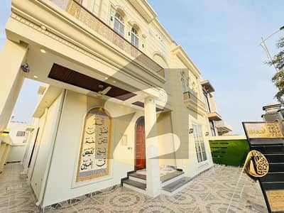 10 Marla Spanish Style House On 100ft Road For Sale