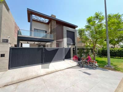 100% Orignal Ad Brand New One Kanal Ultra Modrern Bungalow In Phase 7 Block U Top Location
