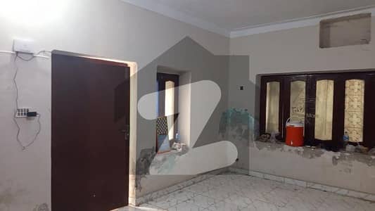 To rent You Can Find Spacious Prime Location Upper Portion In Madina Town