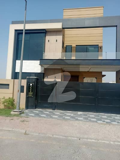 بحریہ ٹاؤن ۔ سکندر بلاک بحریہ ٹاؤن ۔ سیکٹر ایف,بحریہ ٹاؤن,لاہور میں 5 کمروں کا 10 مرلہ مکان 1.43 لاکھ میں کرایہ پر دستیاب ہے۔ بحریہ ٹاؤن ۔ سکندر بلاک بحریہ ٹاؤن ۔ سیکٹر ایف,بحریہ ٹاؤن,لاہور میں 5 کمروں کا 10 مرلہ مکان 1.43 لاکھ میں کرایہ پر دستیاب ہے۔