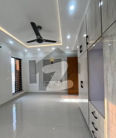 10 Marla house for sale 10 Marla house for sale