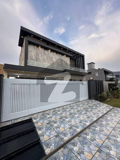 1 Kanal Modern House For Rent in DHA Phase 1 Prime Location
