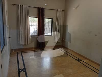 2 Bed DD Ground Floor Portion For Rent
