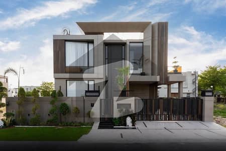 1KANAL BRAND NEW EYE CATCHING ULTRA MODERN BUNGALOW FOR SALE NEAR TO RAYA IN LOW PRICE