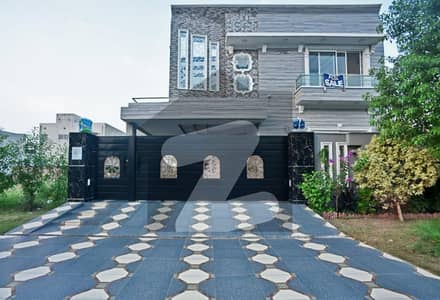 DHA Lahore 10 Marla Brand New Mazher Munir Design House With 100% Original Pictures Available For Sale