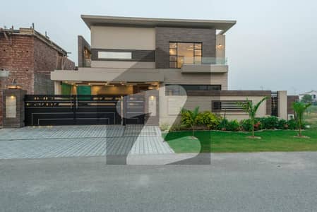 Modern 1 Kanal Luxury Villa For Sale Lake City Meadows, Lahore Modern 1 Kanal Luxury Villa For Sale Lake City Meadows, Lahore
