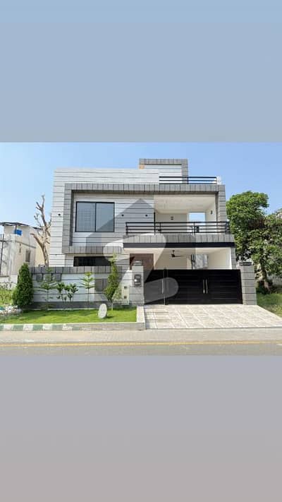 10 marla Modern Double-Story Masterpiece in Sukh Chayn Gardens