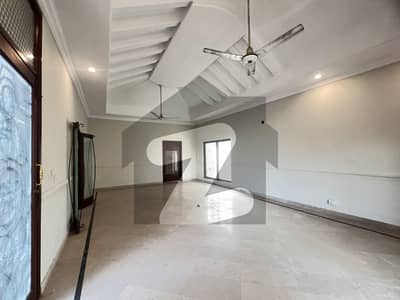 1KANAL FULL HOUSE IN DHA PHASE 2
