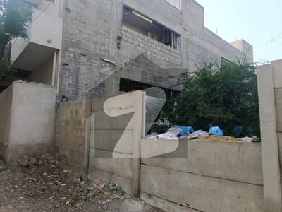 240 Sq Yard Luxury Plot Available For Sale