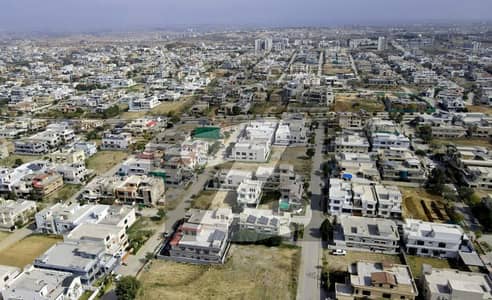 1 Kanal Level Plot Near Central Blvd Sec F DHA 2 For Sale