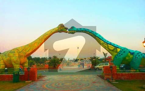 بحریہ آرچرڈ لاہور میں 5 مرلہ رہائشی پلاٹ 22.0 لاکھ میں برائے فروخت۔