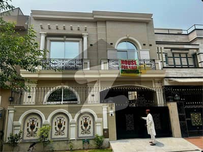 6 MARLA ELEGANT AND FULLY MAINTAINED SUPER HOT LOCATED BUNGALOW IS AVAILABLE IN THE BEST BLOCK OF DHA LAHORE | SUI GAS METER INSTALLED | SERVANT QUARTAR 6 MARLA ELEGANT AND FULLY MAINTAINED SUPER HOT LOCATED BUNGALOW IS AVAILABLE IN THE BEST BLOCK OF DHA LAHORE | SUI GAS METER INSTALLED | SERVANT QUARTAR