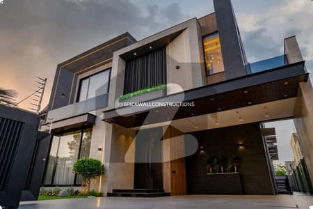 1 KANAL ELEGANT AND FULLY FURNISHED SUPER HOT LOCATED BUNGALOW WITH BASEMENT NEAR RAYA & GOLF COURSE IS AVAILABLE IN THE BEST BLOCK OF DHA LAHORE.