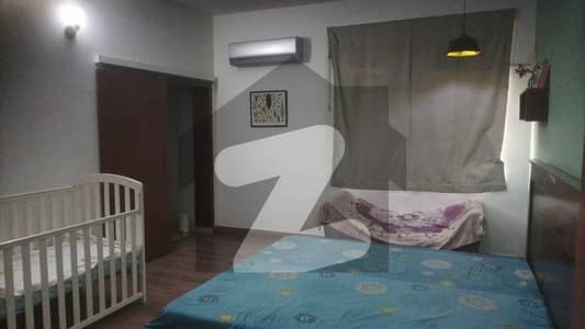 ڈی ایچ اے فیز 1 ڈیفنس (ڈی ایچ اے),لاہور میں 5 کمروں کا 1 کنال مکان 8.0 کروڑ میں برائے فروخت۔