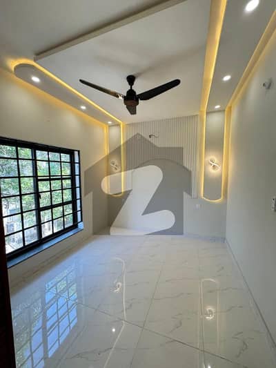 5 MARLA BRAND NEW HOUSE AVAILABLE FOR SALE