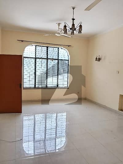 1 Kanal Upper Portion Available For Rent In Tufail Road.