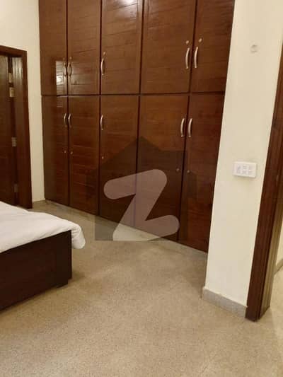2 KANAL UPPER PORTION FOR RENT SEPARATE GATE GATED COMMUNITY GOOD PORTION NEAR TO POLO GROUND