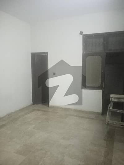 120 Yard West Open 2 Bed Drawing Lounge Near Hira Masjid Iqra University