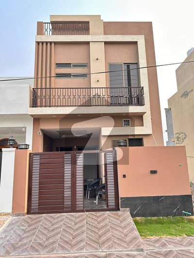 3.5 Marla Ultra Modern House Available For Sale C Block