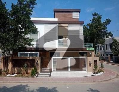 بحریہ ٹاؤن رفیع بلاک بحریہ ٹاؤن سیکٹر ای,بحریہ ٹاؤن,لاہور میں 5 کمروں کا 12 مرلہ مکان 1.8 لاکھ میں کرایہ پر دستیاب ہے۔ بحریہ ٹاؤن رفیع بلاک بحریہ ٹاؤن سیکٹر ای,بحریہ ٹاؤن,لاہور میں 5 کمروں کا 12 مرلہ مکان 1.8 لاکھ میں کرایہ پر دستیاب ہے۔