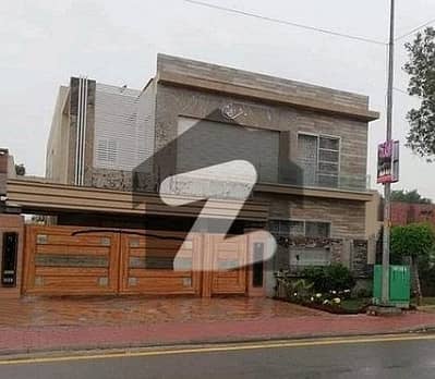 1 KANAL USED BEAUTIFUL HOUSE FOR SALE IN SECTOR C PRIME LOCATION BAHRIA TOWN LAHORE 1 KANAL USED BEAUTIFUL HOUSE FOR SALE IN SECTOR C PRIME LOCATION BAHRIA TOWN LAHORE